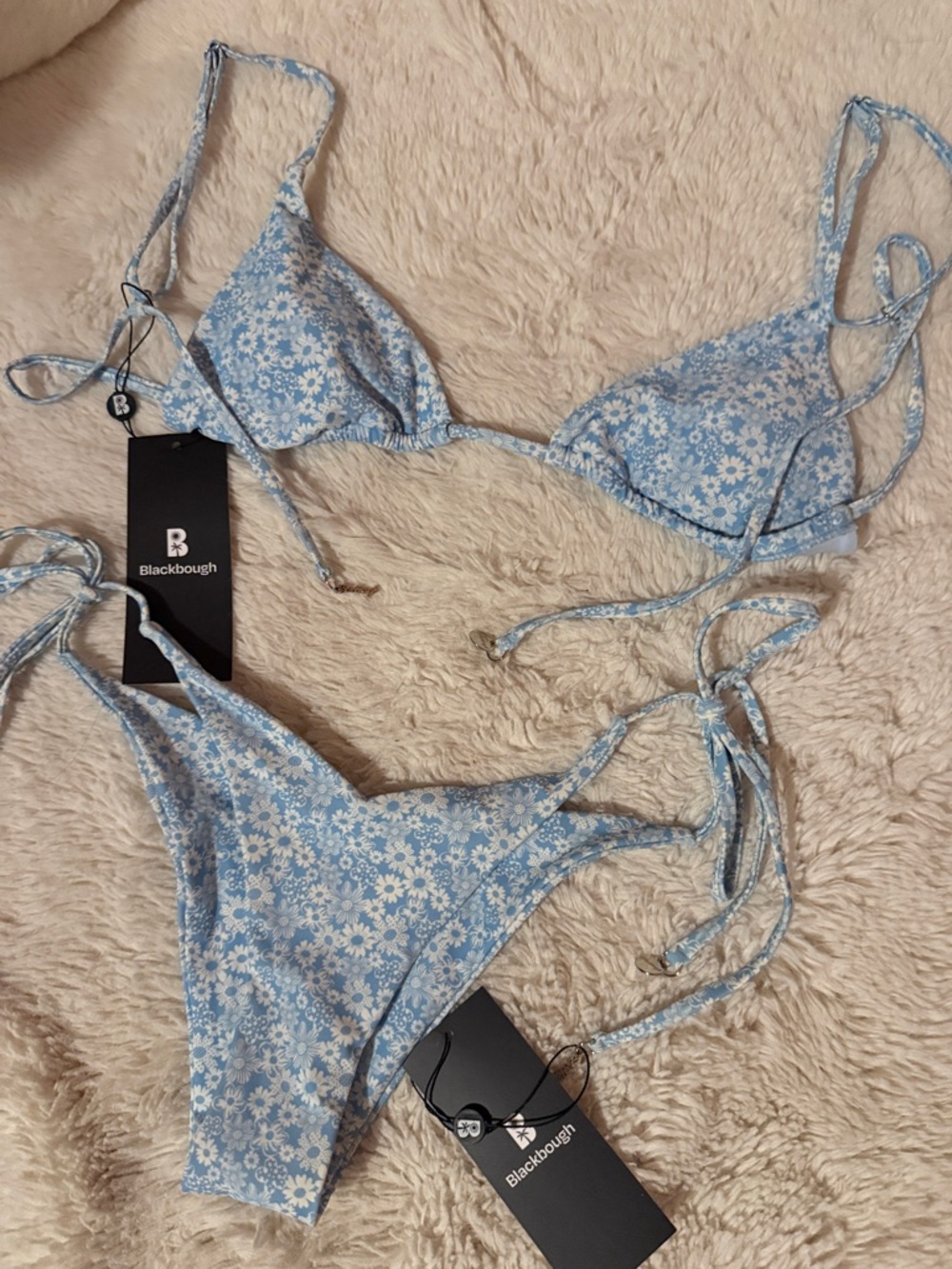 Blackbough Light Blue Daisy Triangle Bikini Set (M top, S bottoms)
